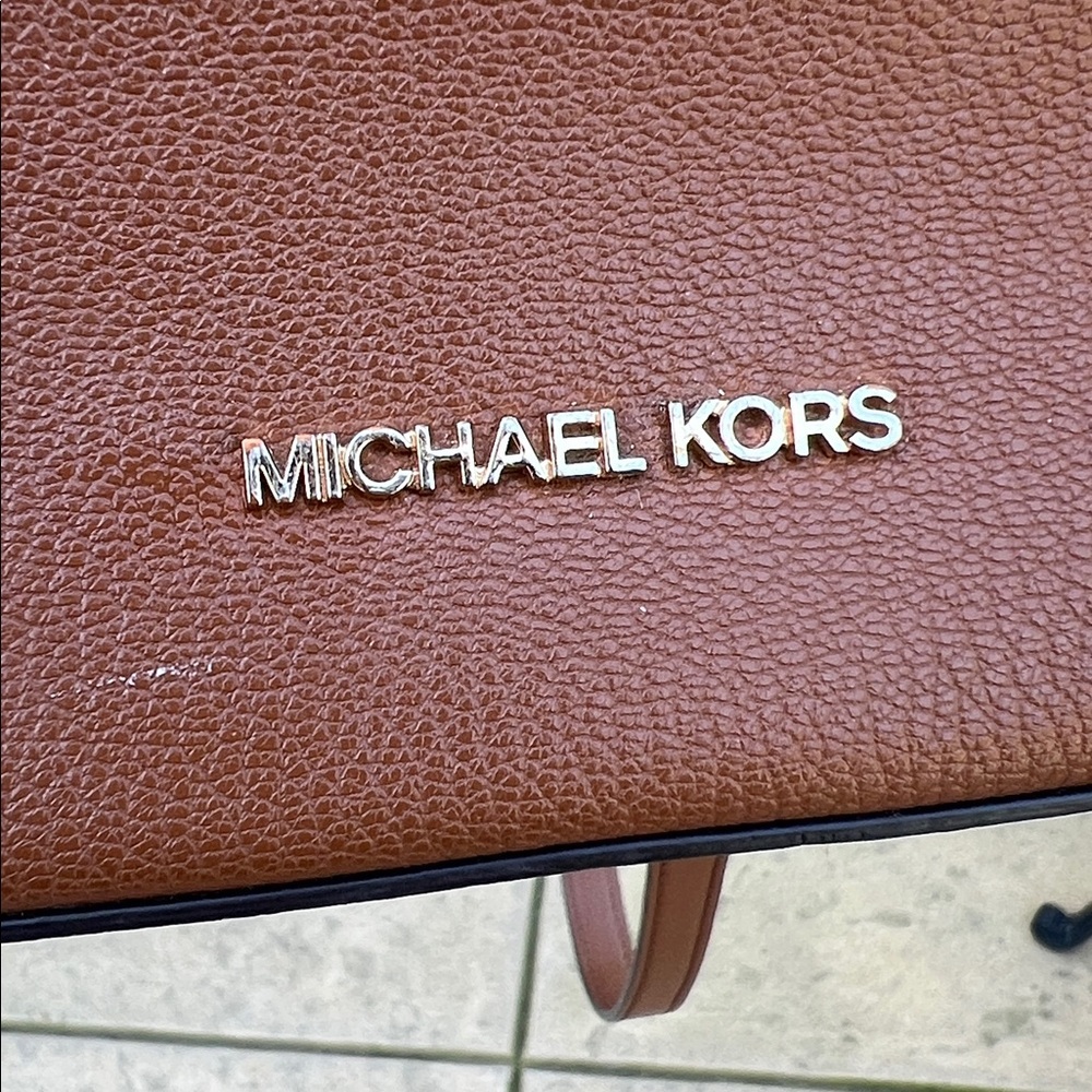 Michael Kors Cognac Pebbled Leather Gold Hardwear Small Crossbody Purse - Picture 9 of 9